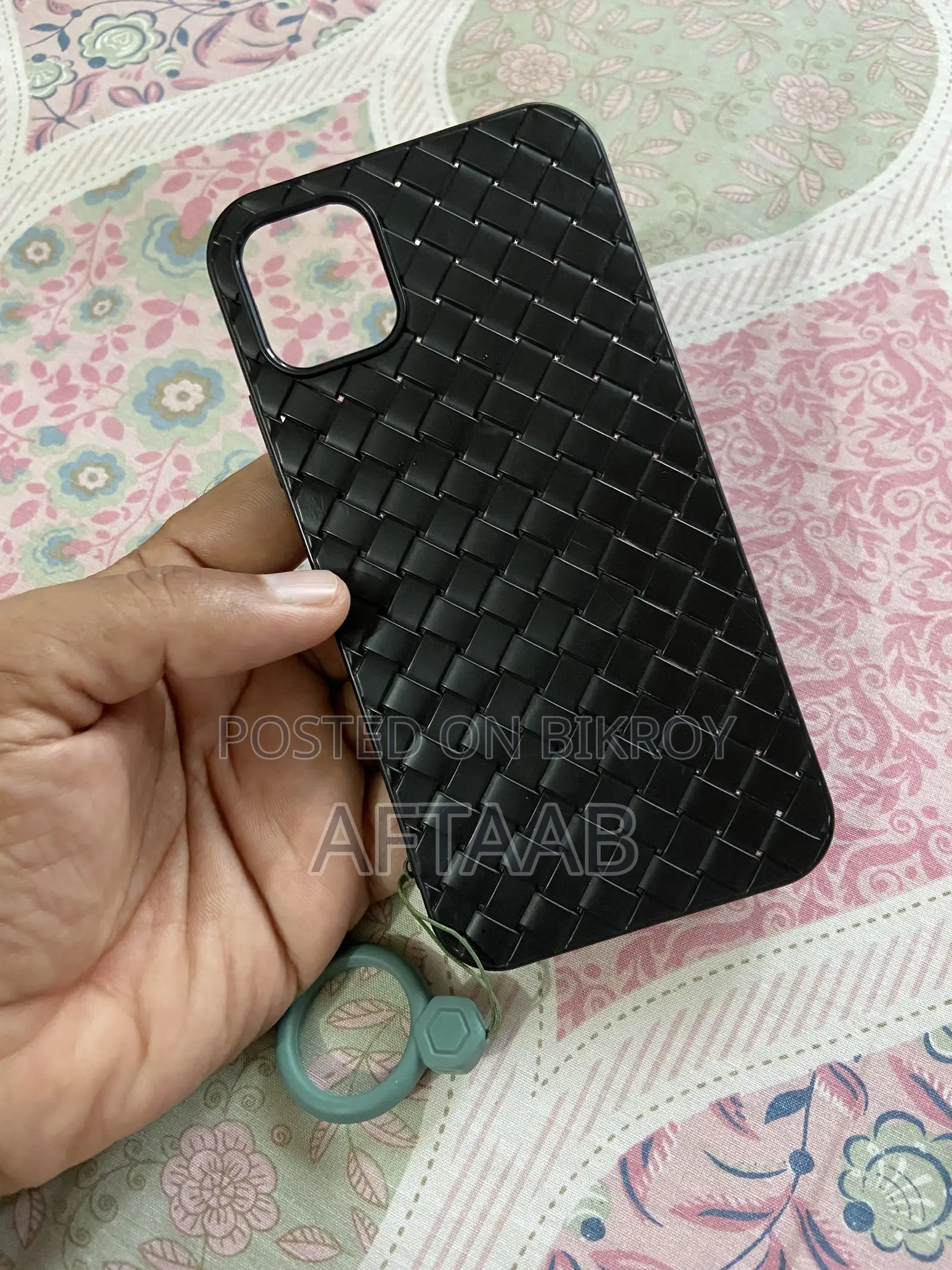 iPhone 11 Cover