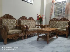 এই পণ্যটি বিক্রি করা হবে, এগুলো চিটাগাং সেগুন কাঠ দিয়ে তৈরি,