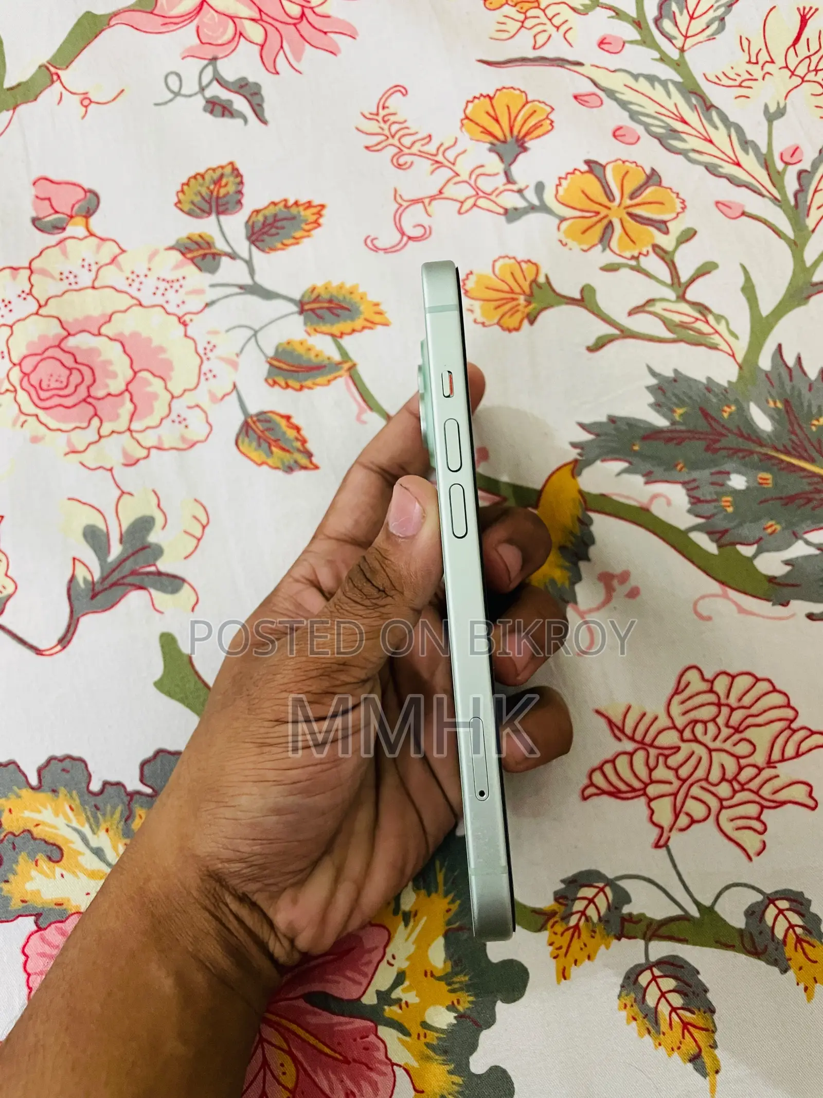 Apple iPhone 15 128 GB Green