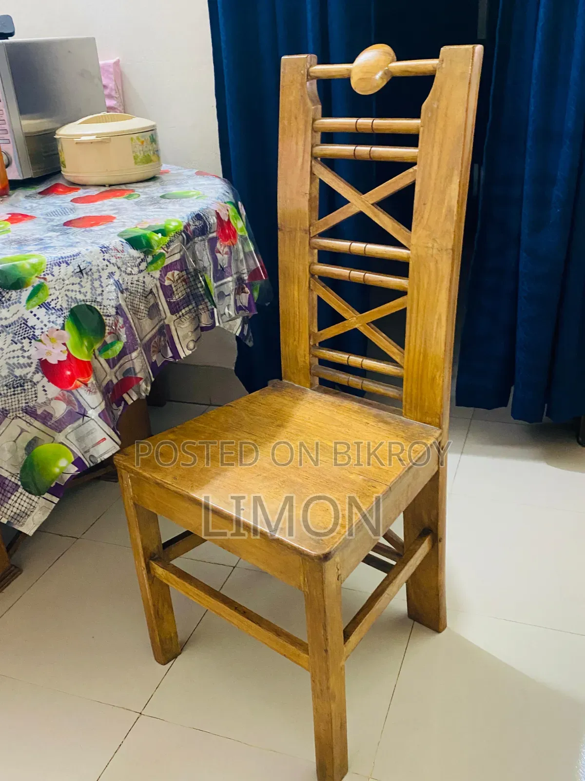 Eight-chair table set for sale. Teak wood table,