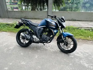 ইয়ামাহা এফজেড ২০১৮ ব্লু