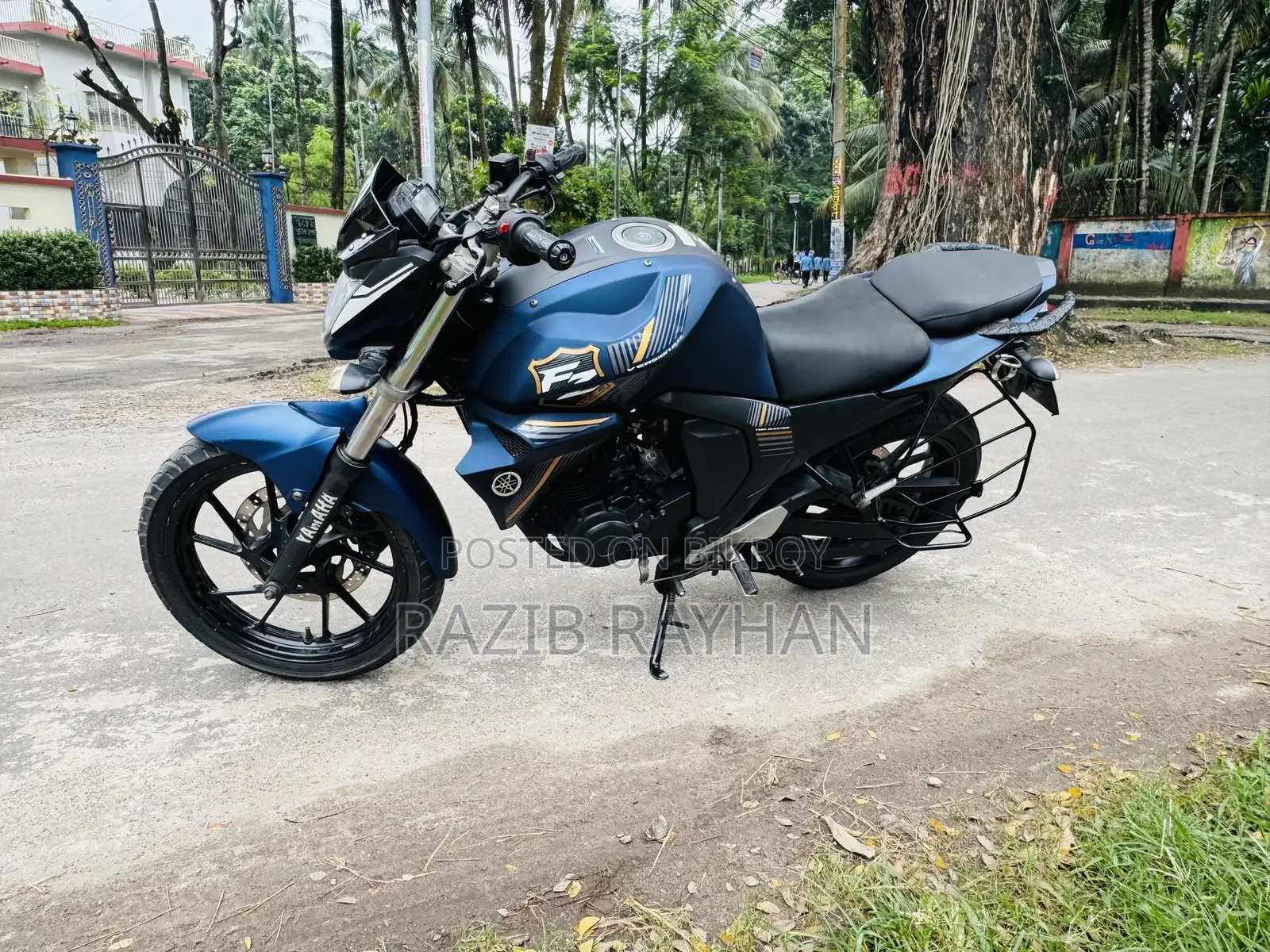 ইয়ামাহা এফজেড ২০১৮ ব্লু