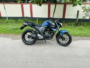 ইয়ামাহা এফজেড ২০১৮ ব্লু