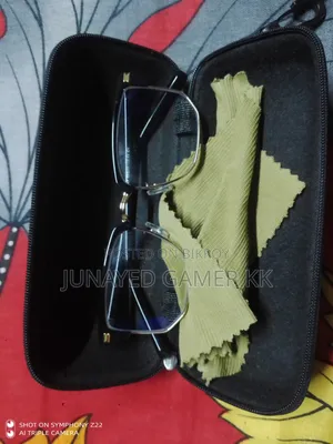 ব্লু কাট গ্লাস
