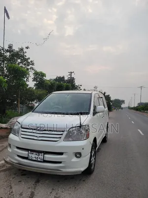 Toyota Noah 2002 White