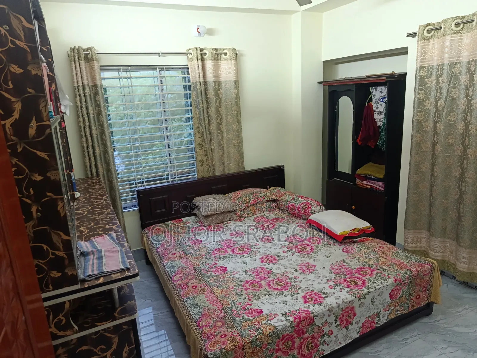 ৩ বেডরুমের বাড়ি ভালো, বাটিঘাটায় ভাড়ার জন্য
