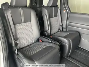 Toyota Noah 2023 Pearl