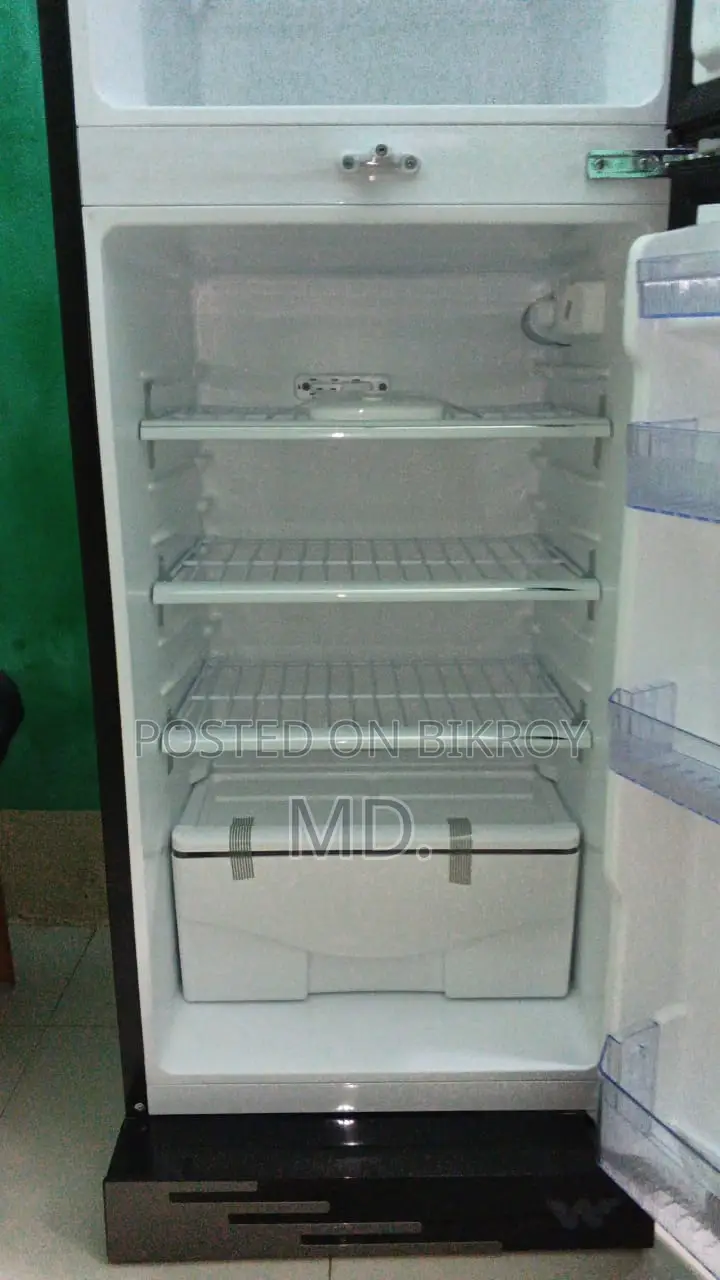 Walton 244ltr Fridge