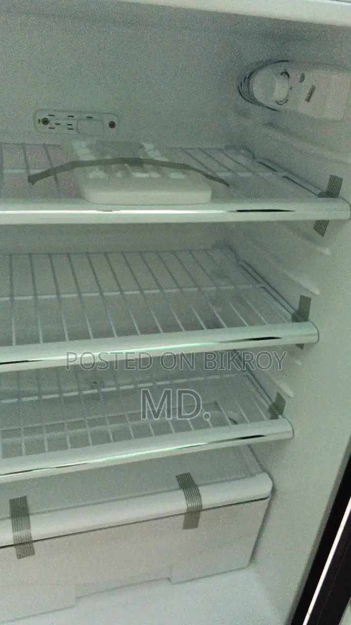Walton 244ltr Fridge
