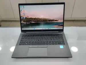 Laptop HP ZBook Firefly 15 G7 16GB Intel Core i5 SSD 512GB