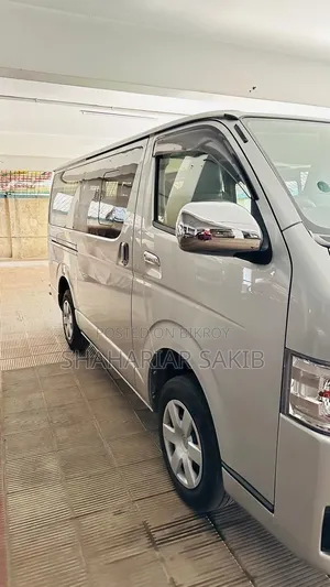 Toyota Hiace 2019 Silver