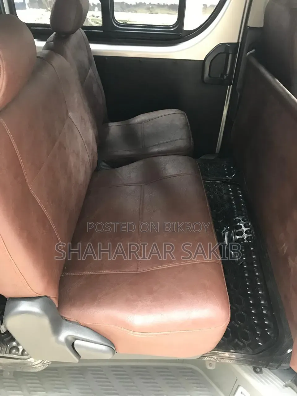 Toyota Hiace 2019 Silver