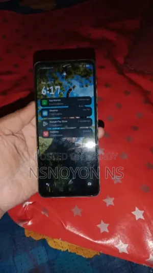 Realme 128 GB Blue