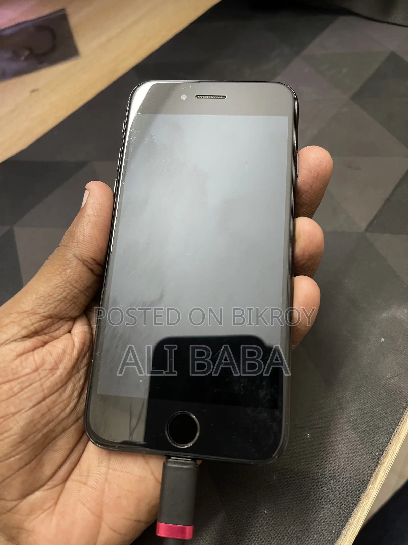 Apple iPhone SE (2020) 64 GB Black