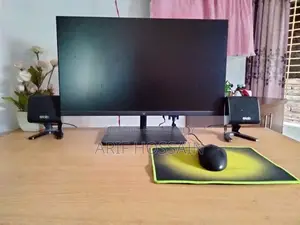 Desktop Computer 8GB Intel Core i5 SSD 512GB
