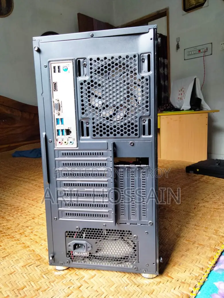 Desktop Computer 8GB Intel Core i5 SSD 512GB