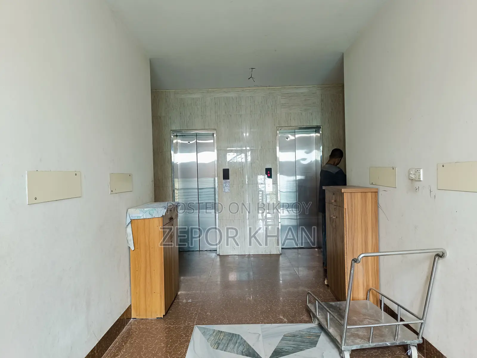 Furnished 4-bedroom Apartment in Uttara for sale