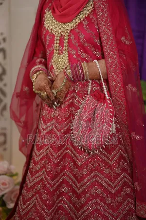 Lehenga/Gown/Dress