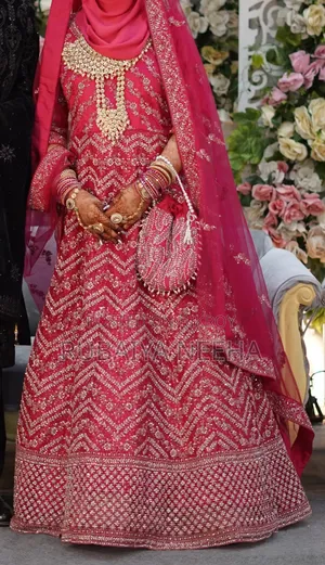 Lehenga/Gown/Dress