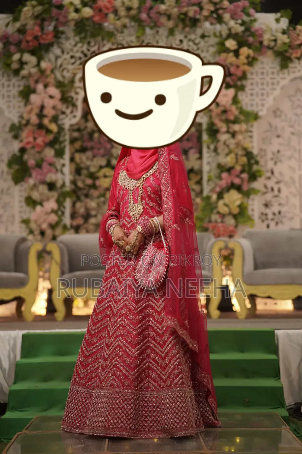 Lehenga/Gown/Dress