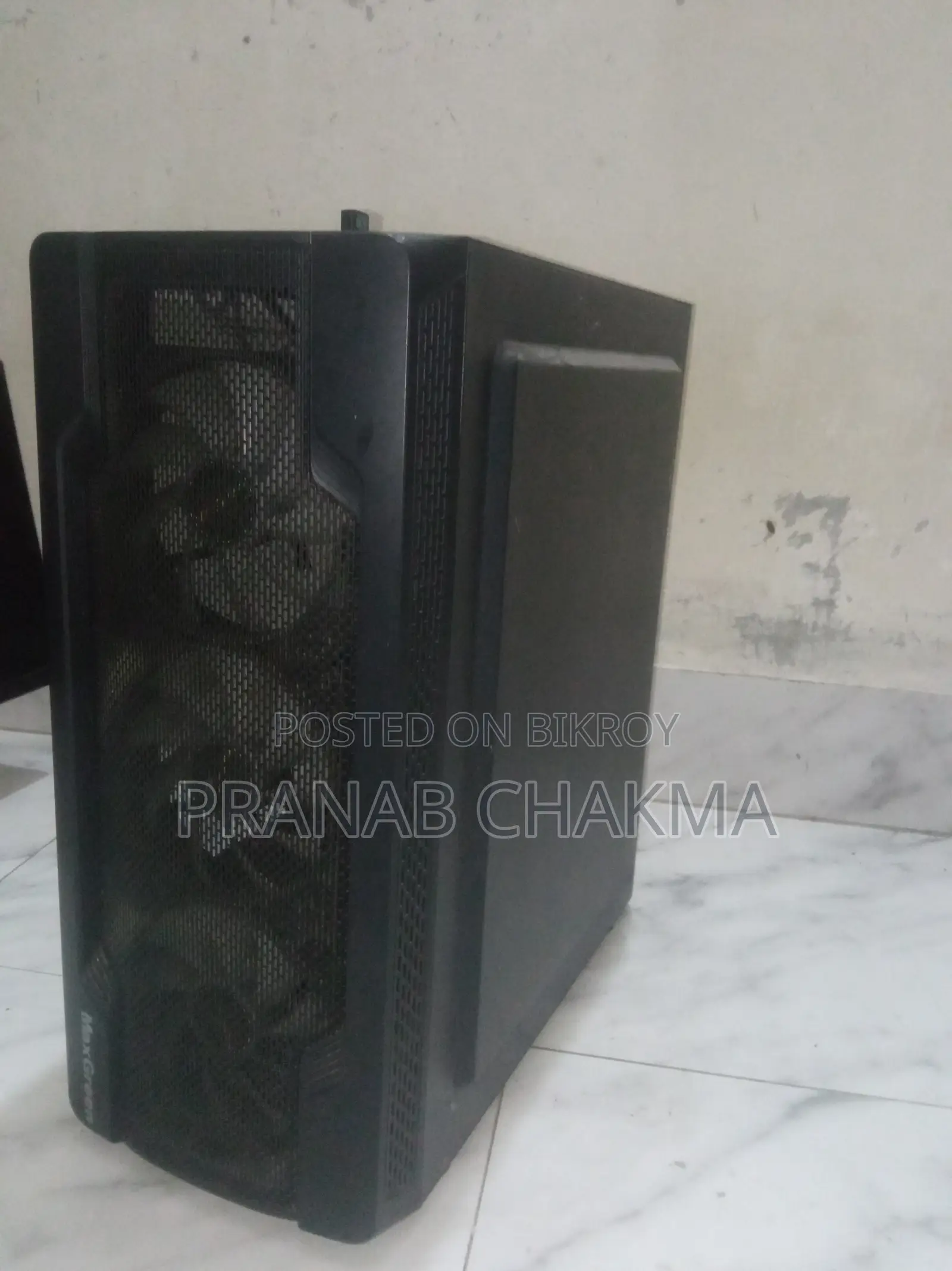 Desktop Computer 8GB AMD Ryzen 5 SSD 256GB