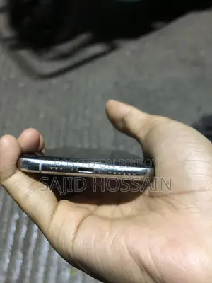 অ্যাপল আইফোন এক্সএস ২৫৬ জিবি সিলভার
