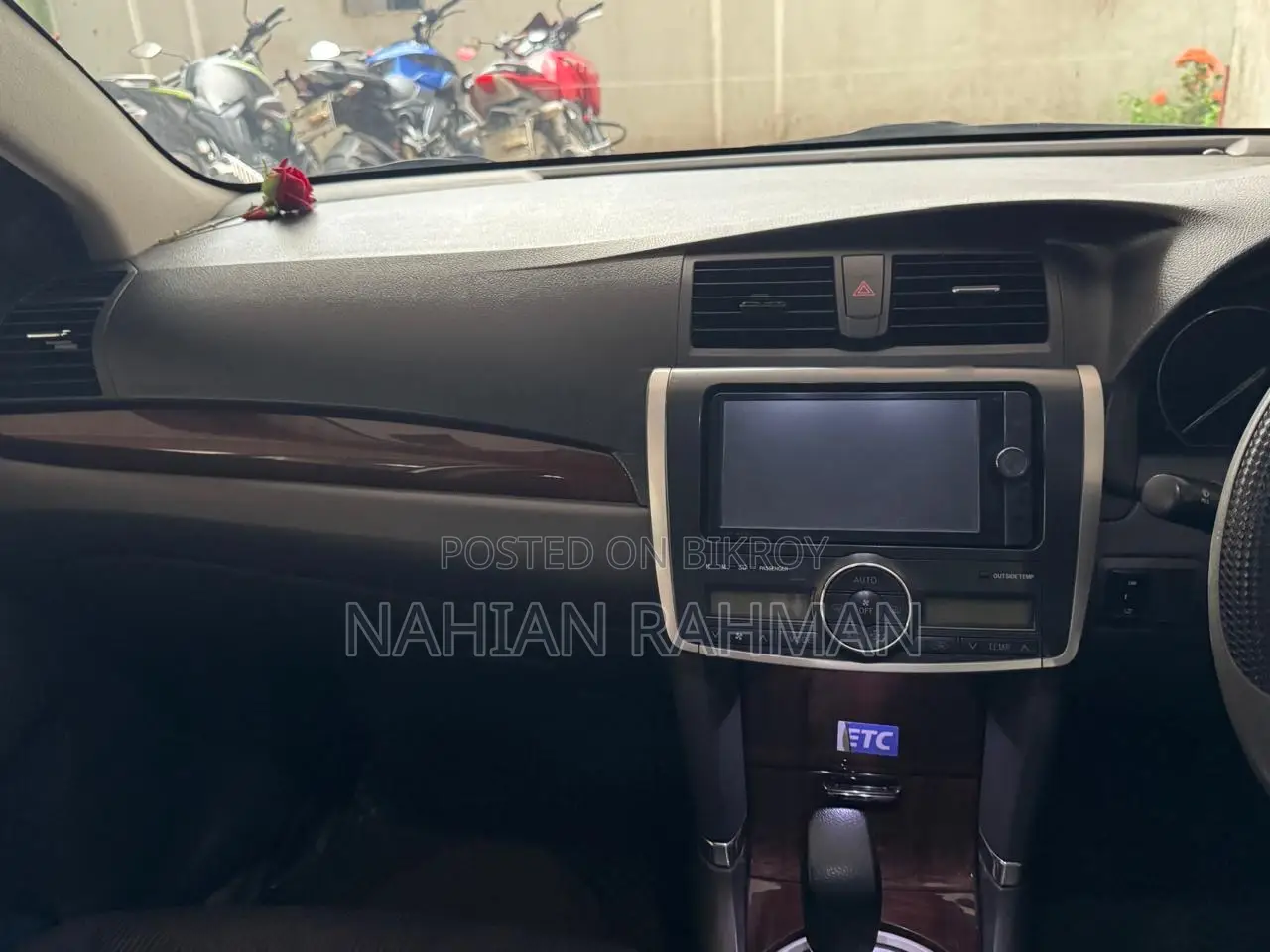 টয়োটা প্রিমিয়ো ২০১৪ নীল