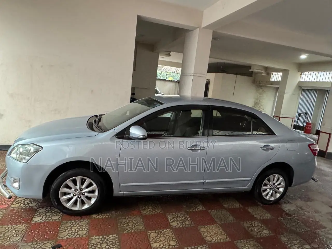 টয়োটা প্রিমিয়ো ২০১৪ নীল