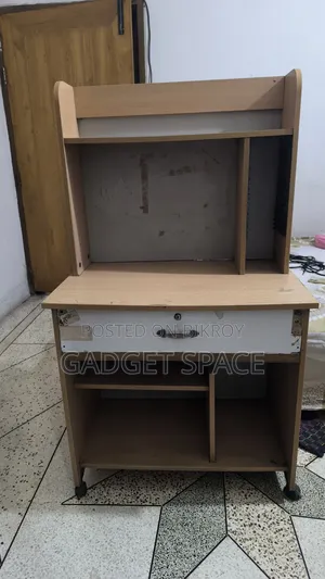 Reading Table