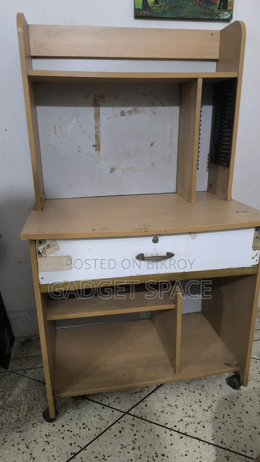 Reading Table