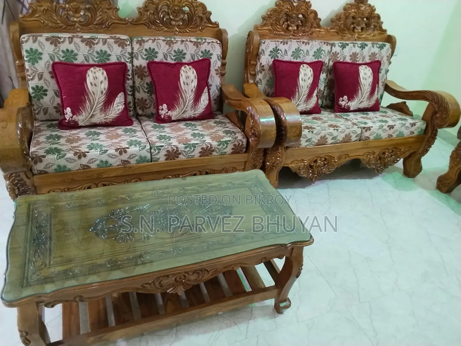 Brand new sofa made of solid teak wood for sale
