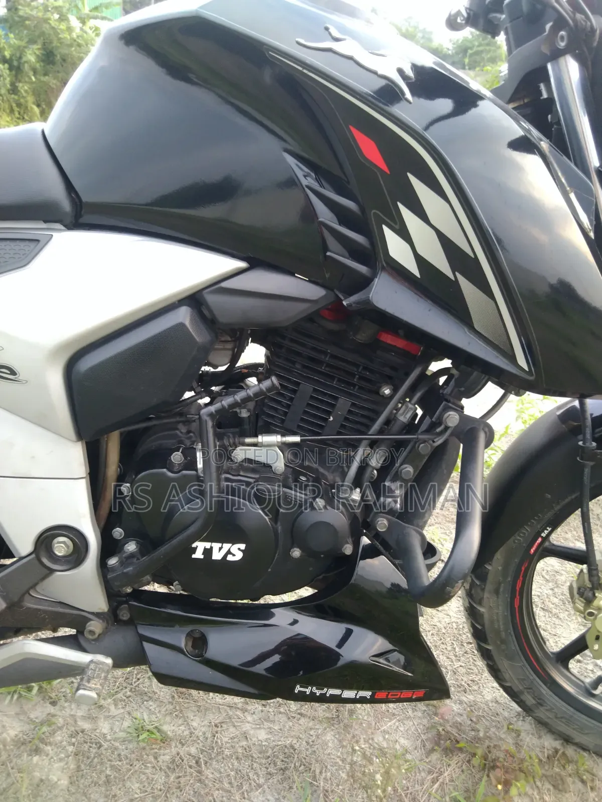 TVS Apache RTR 160 4V 2023 Black