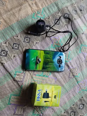 Samsung Galaxy J5 8 GB Black