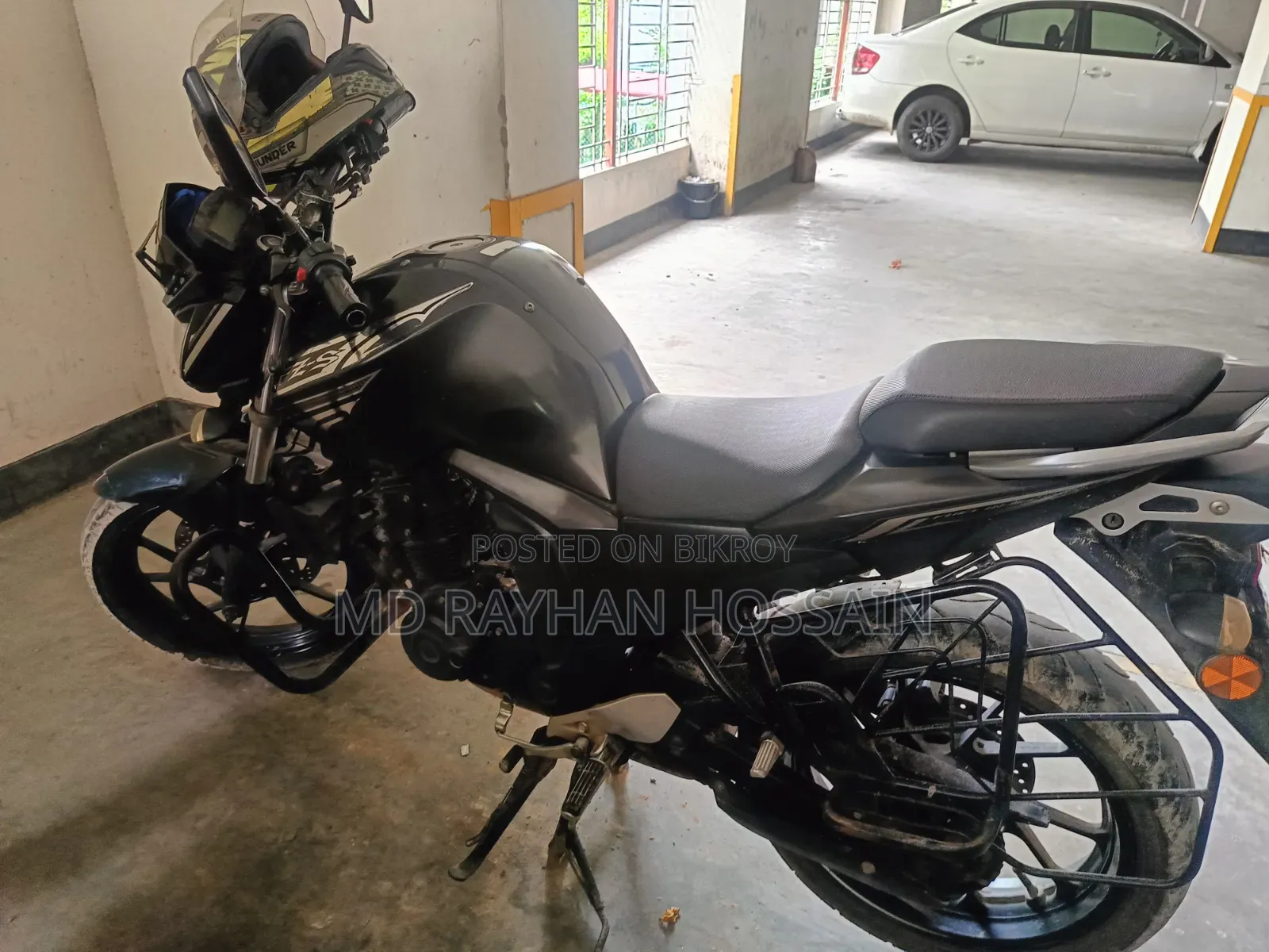 Yamaha 2022 Black