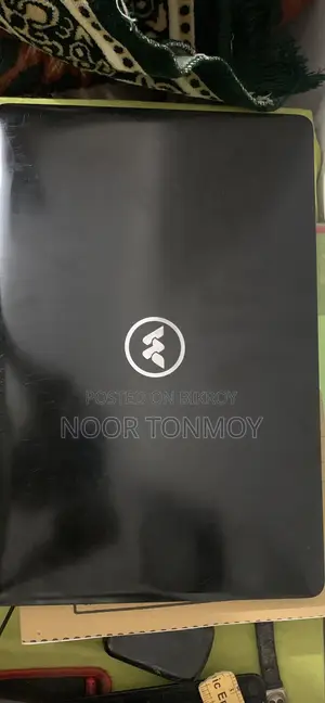 Laptop 4GB AMD SSD 256GB