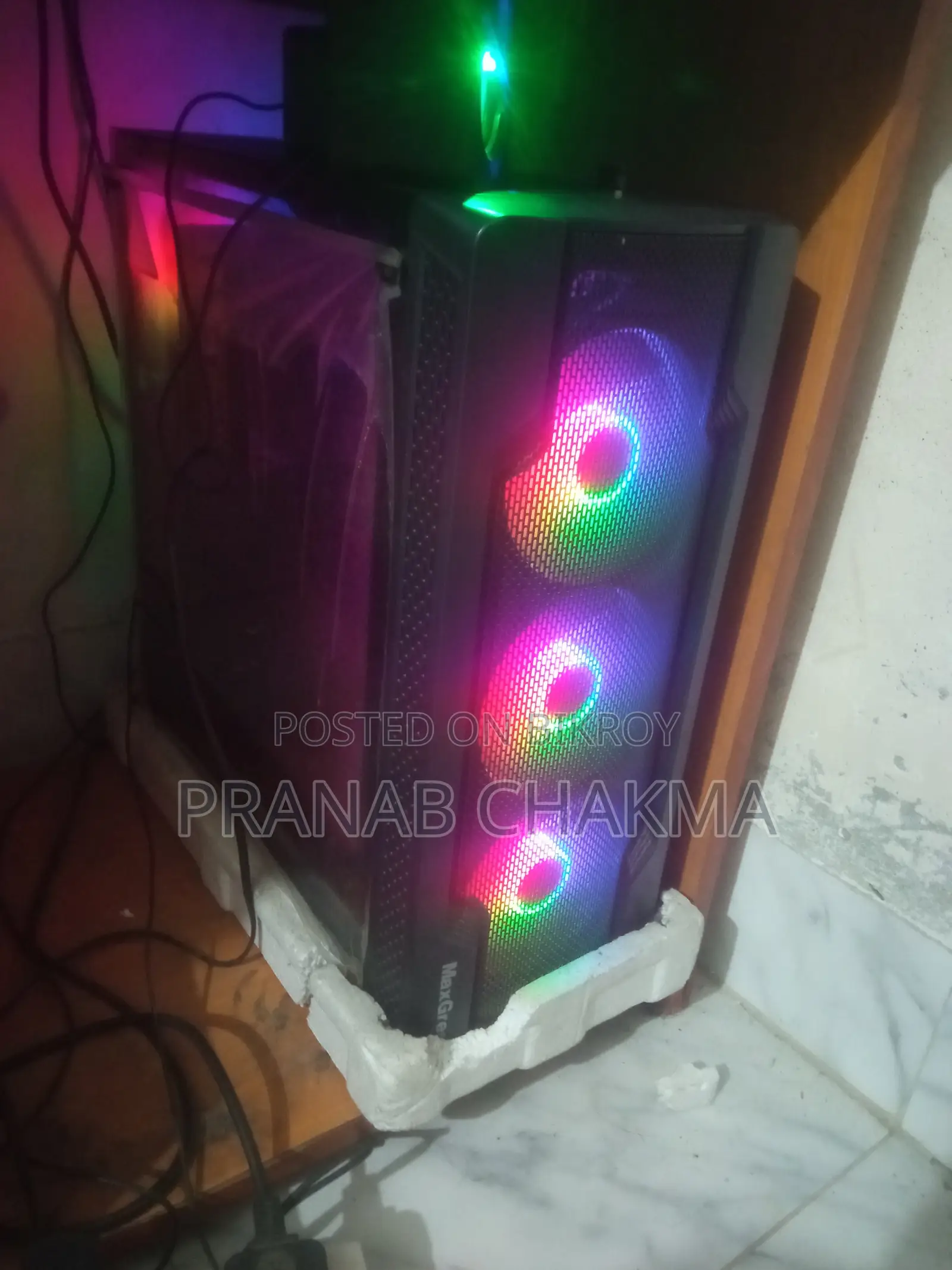 Desktop Computer 8GB AMD Ryzen 5 SSD 350GB