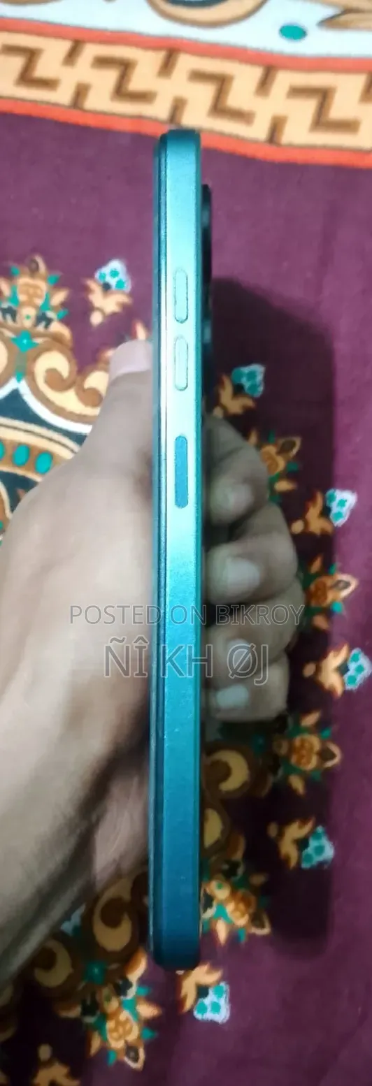 Tecno Spark 20C 128 GB Black