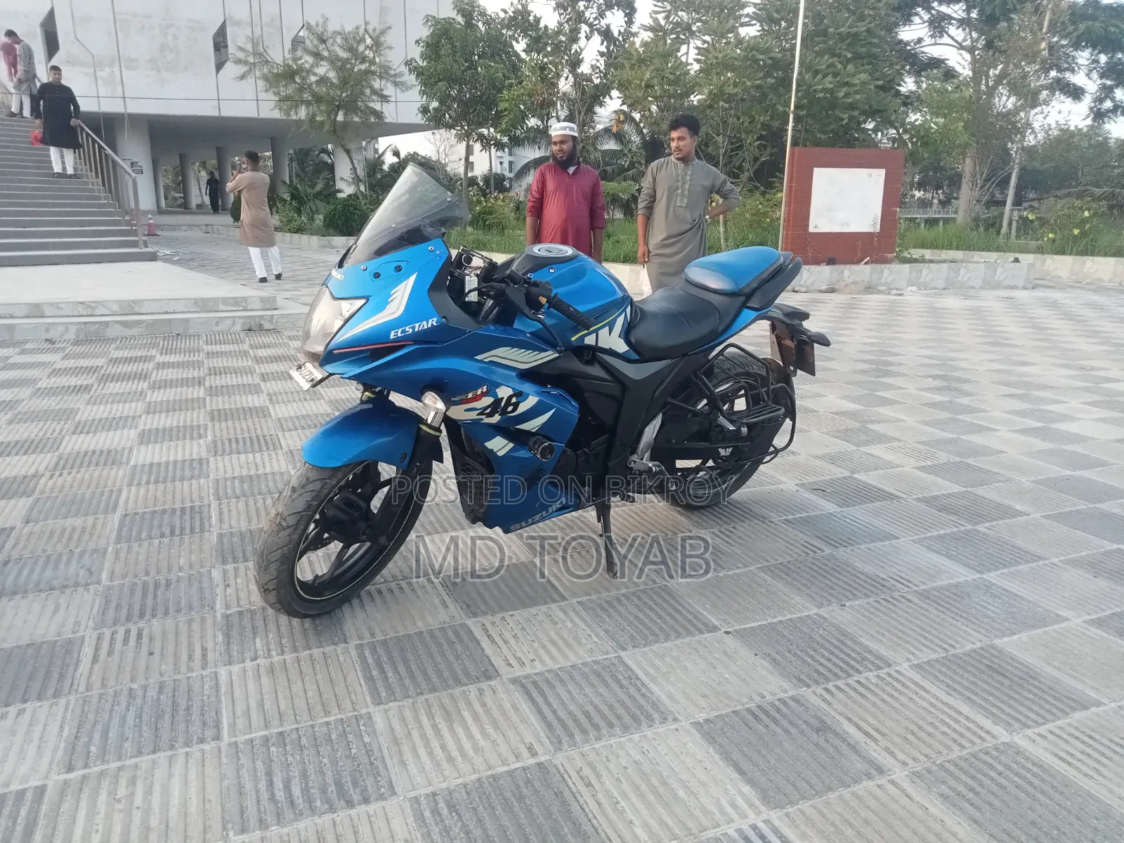 সুজুকি জিক্সার এসএফ ২০১৬ ব্লু