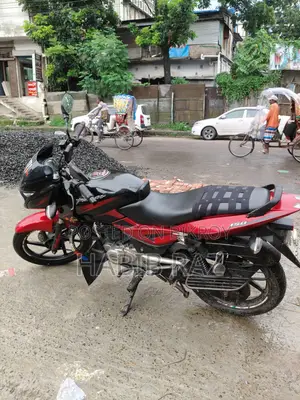 বাজাজ পালসার ১৫০ ২০১৫ কালো