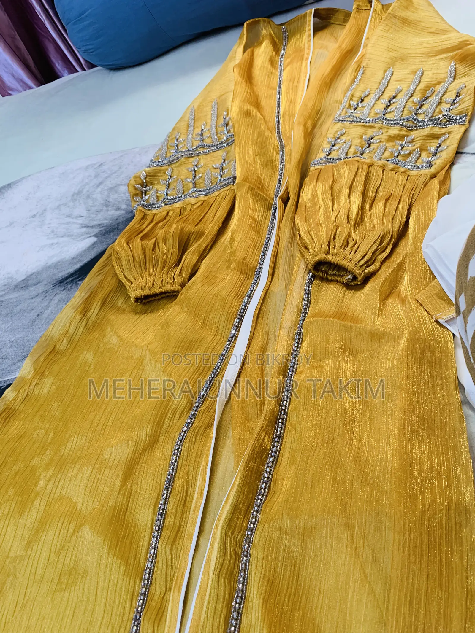 Arabian Abaya