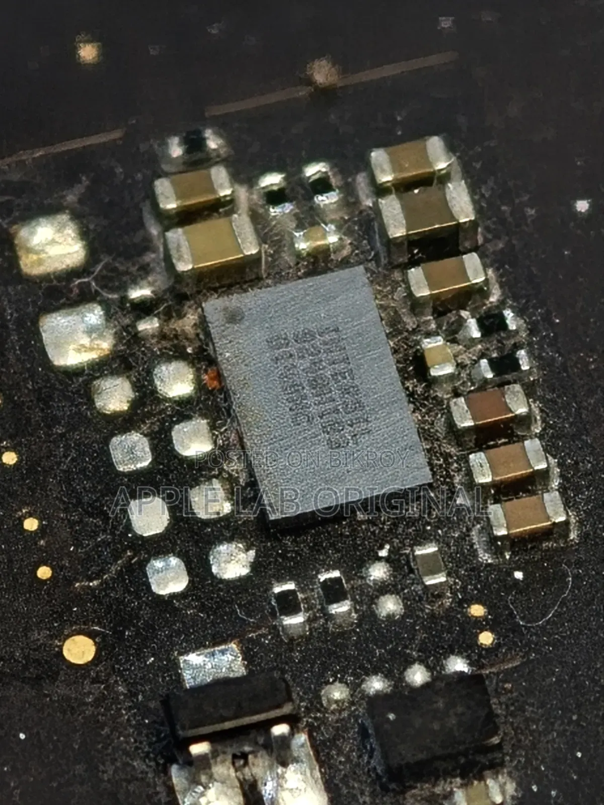 Macbook Air A1466 Not Charging? We Can Fix It!