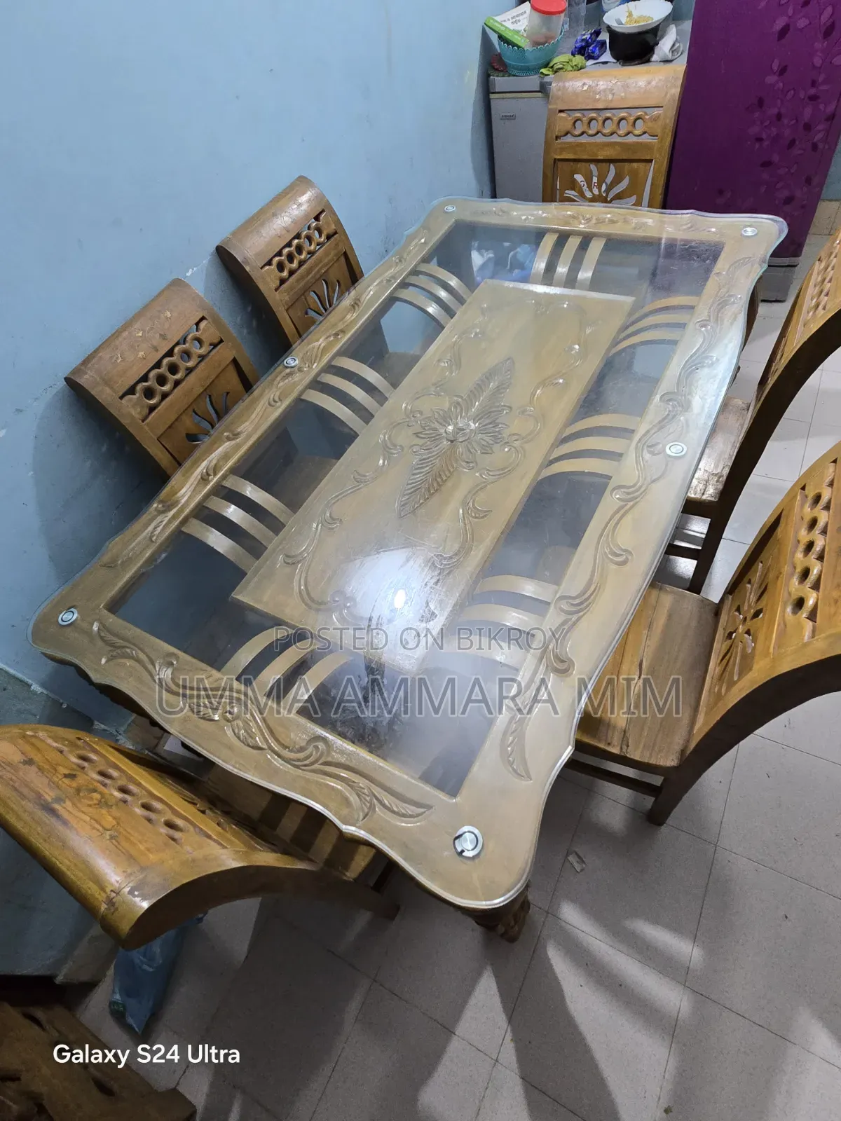 Dining Table and Bed for Sell