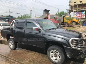 টয়োটা হিলাক্স ২.৫ ক্যাব ২০০৫ ব্ল্যাক