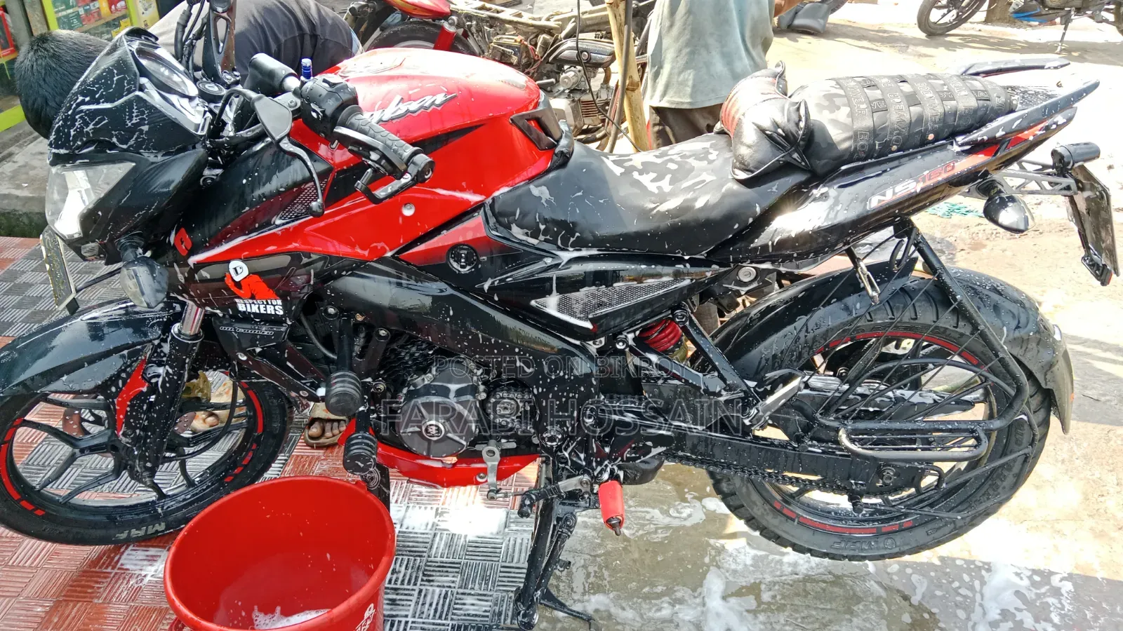 Bajaj Pulsar NS 160 2018 Red