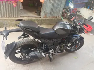 Hero Xtreme 125R 2025 Black