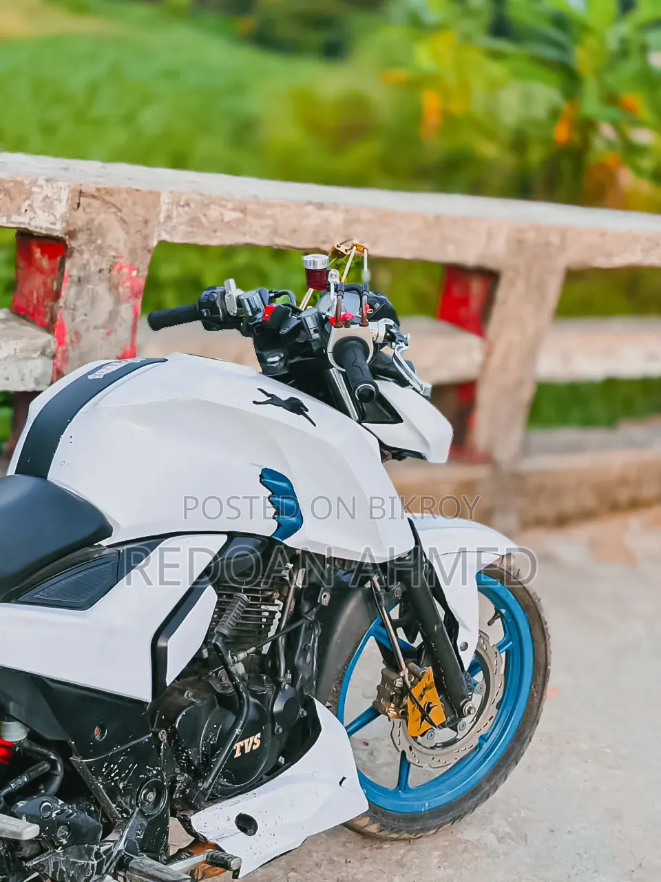 TVS Apache 160 4V 2021 Black