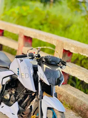 TVS Apache 160 4V 2021 Black
