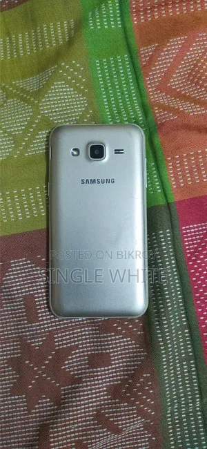 Samsung Galaxy J2 8 GB Gold
