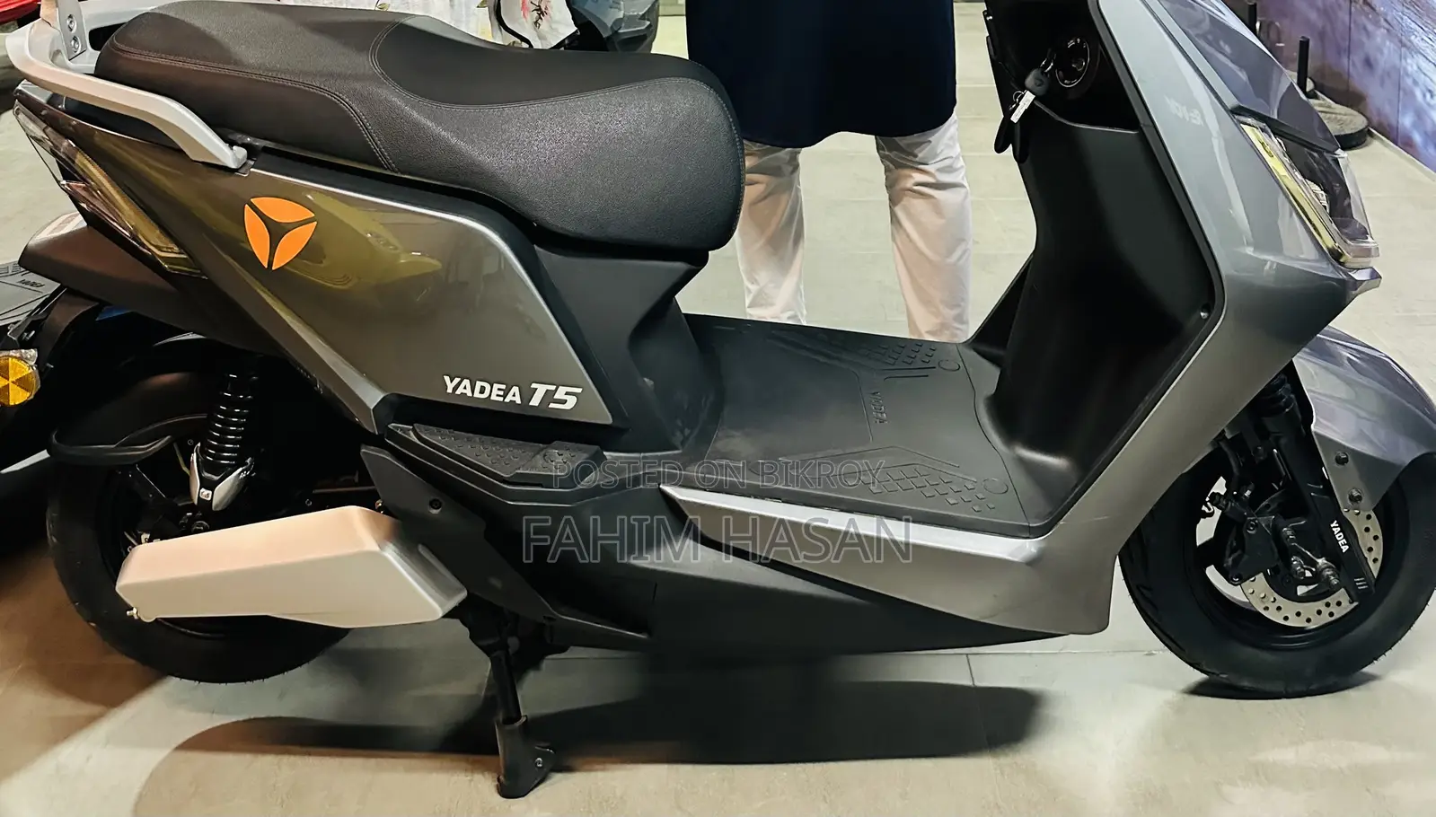 Yadea T5 2026 Gray