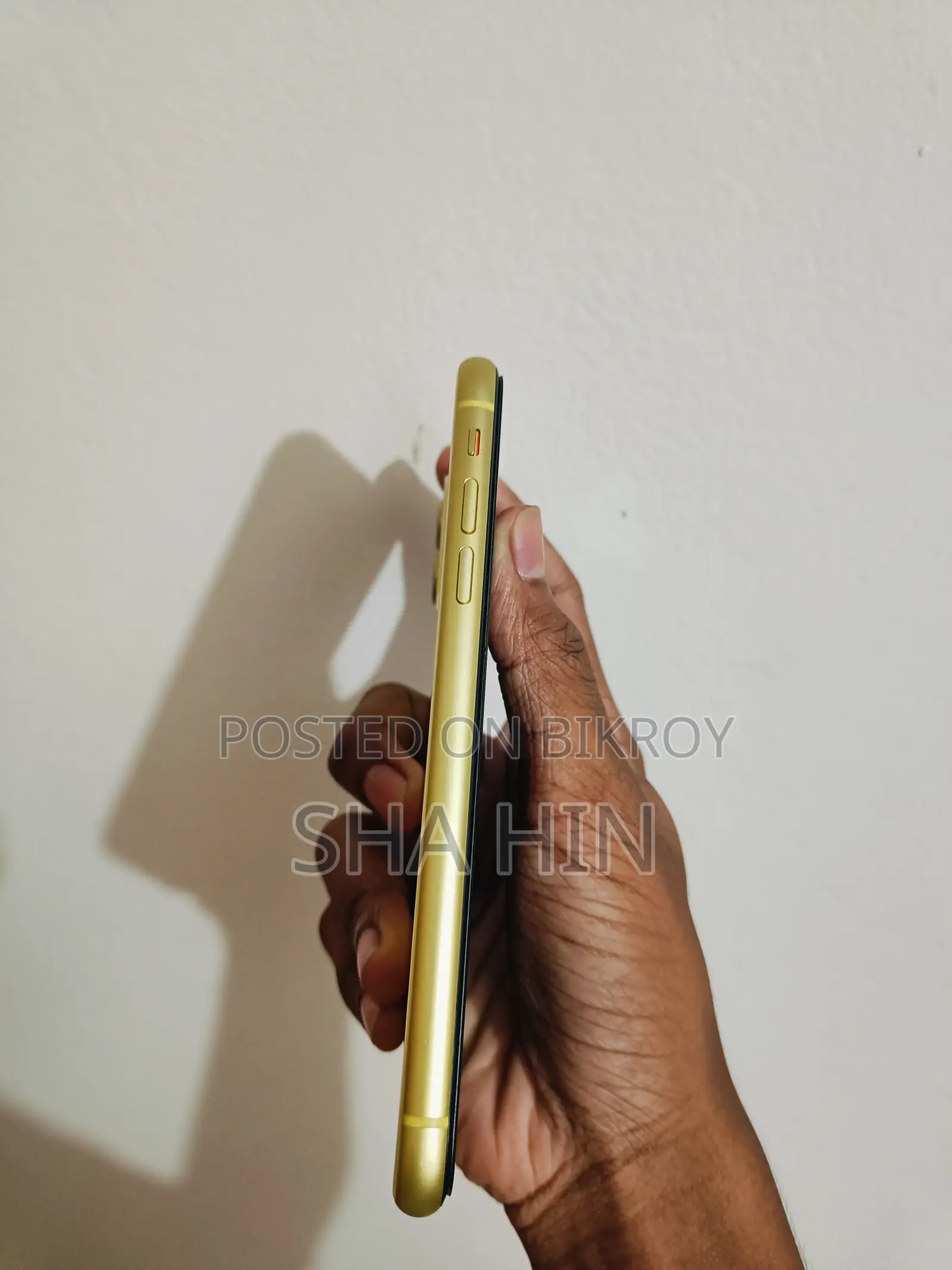 Apple iPhone 11 64 GB Yellow